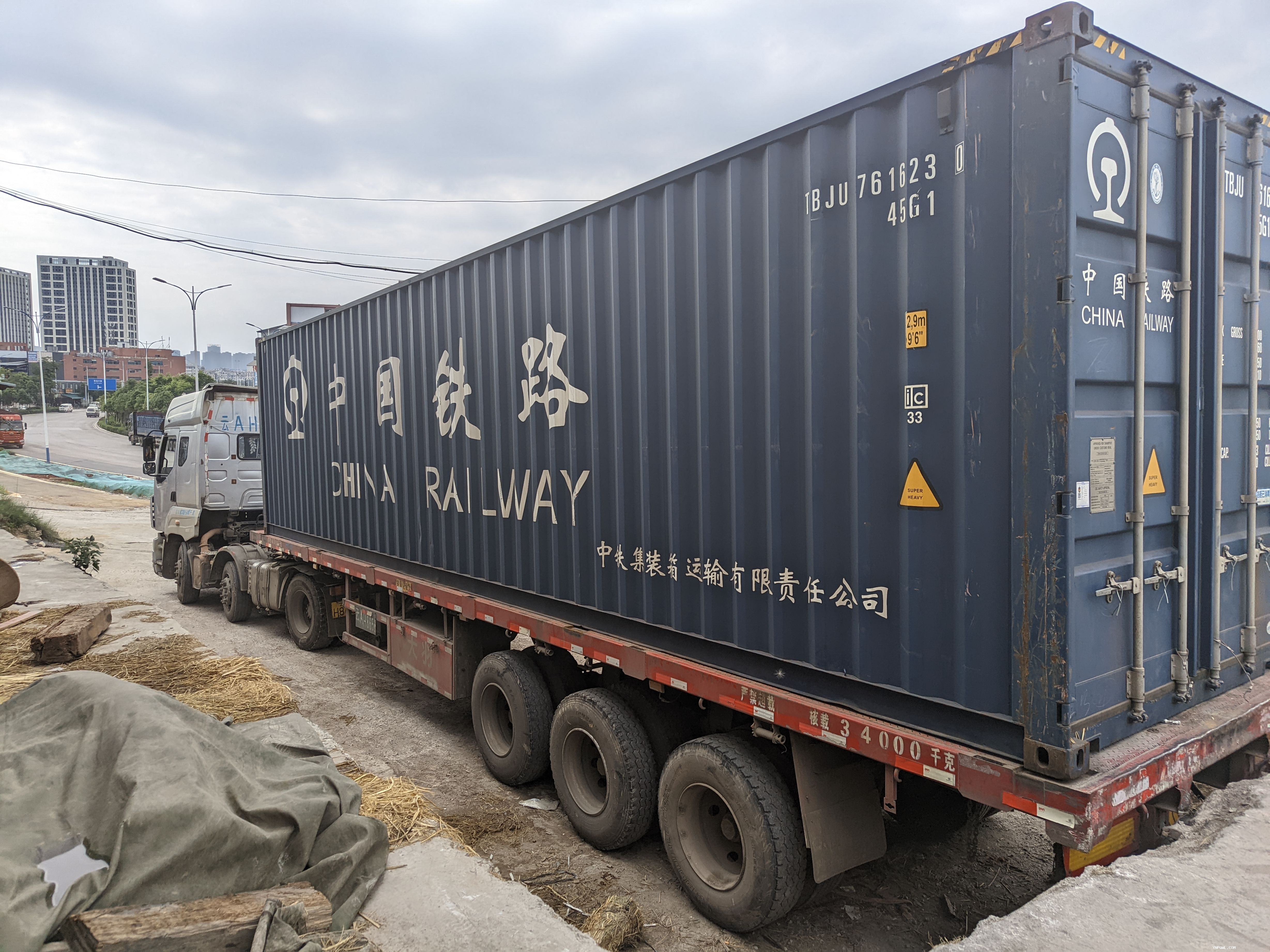 中老鐵路為中國(guó)和老撾之間的貨物運(yùn)輸提供了便捷